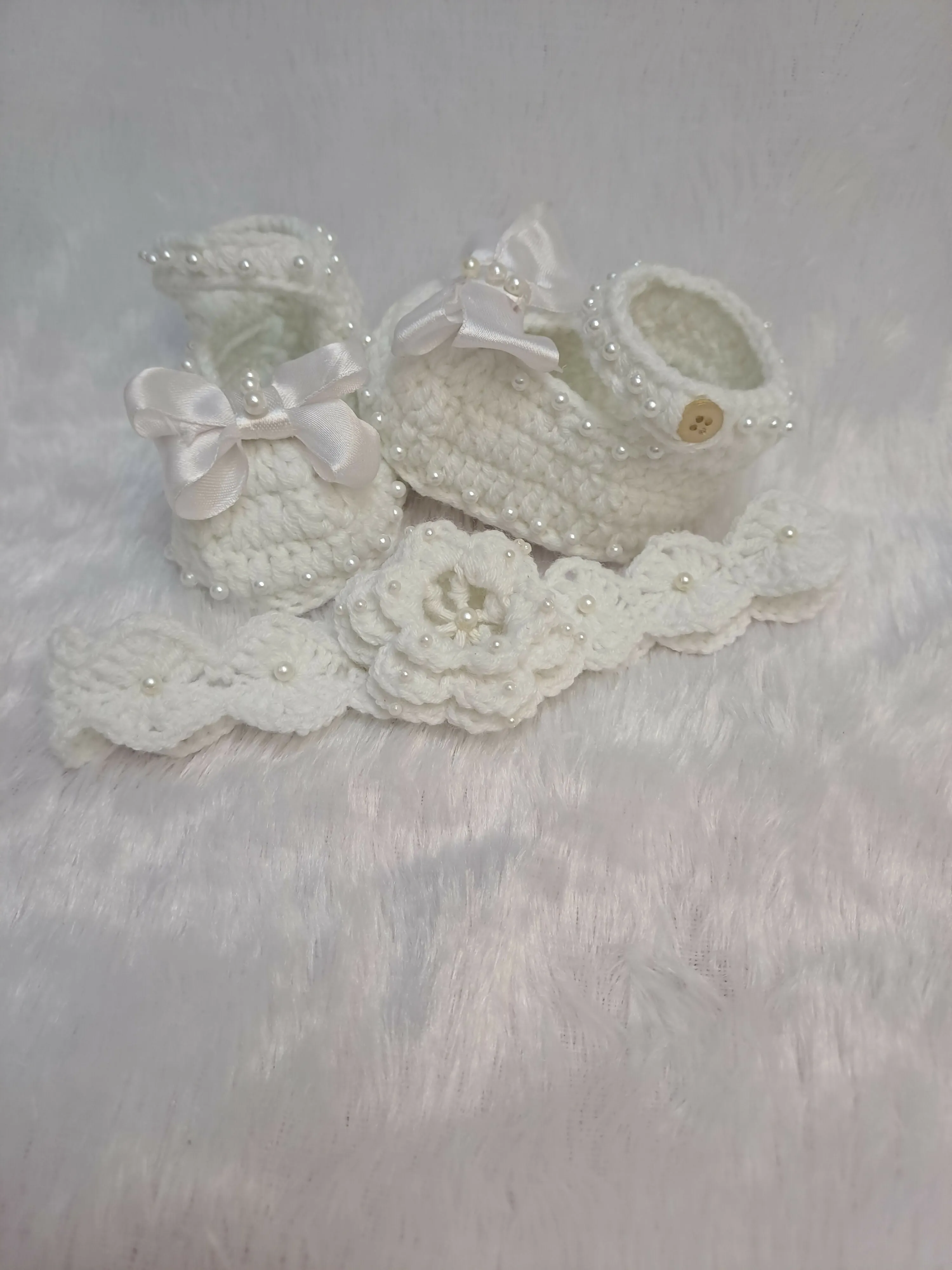 Crochet baby girl booties and band