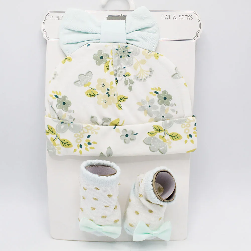 Imported 2 Pcs Cute Character Baby Cap and Shoes Set for 0-6 Months