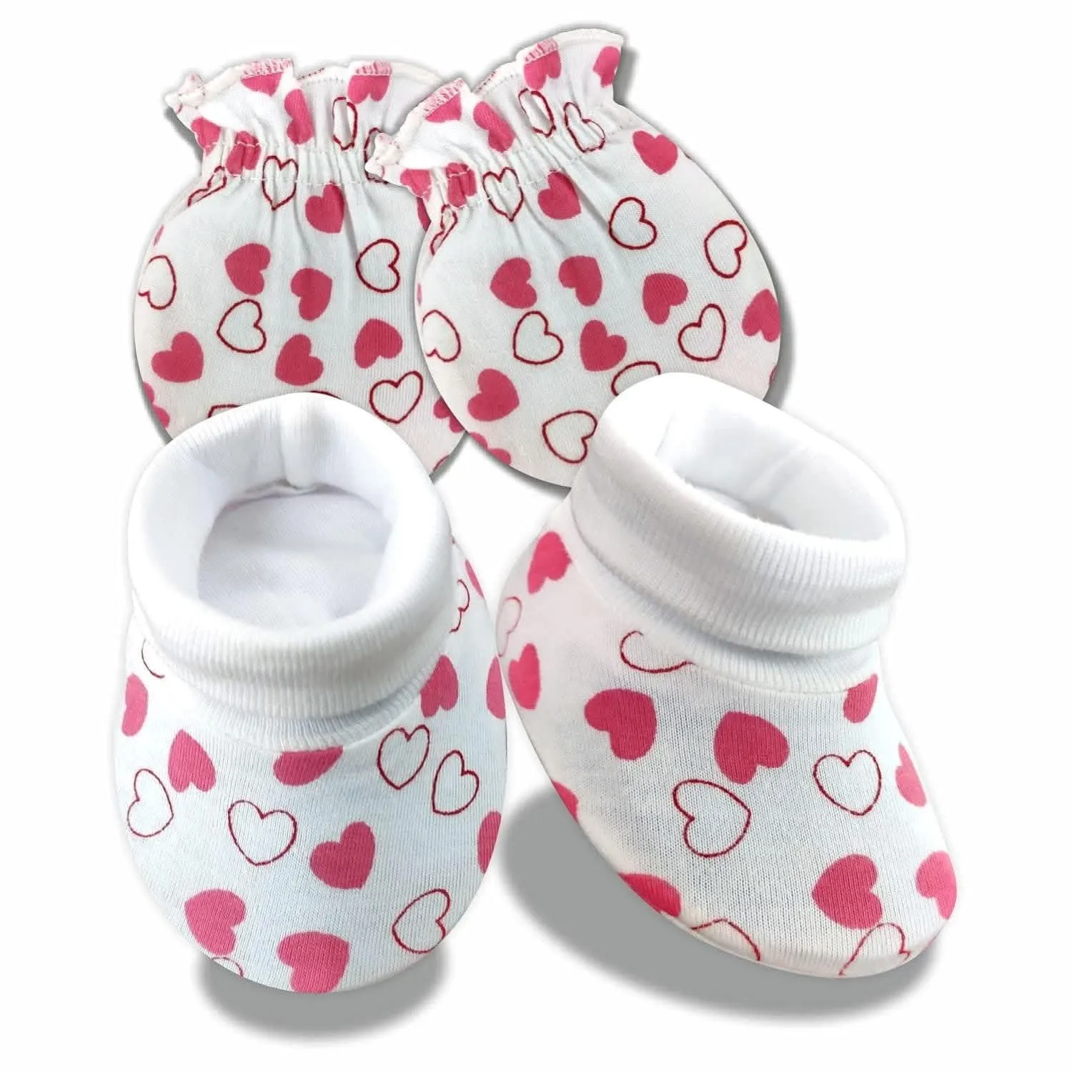 KIDS AND BEBS New Born Baby Mitten And Booties Set ( heart pink )